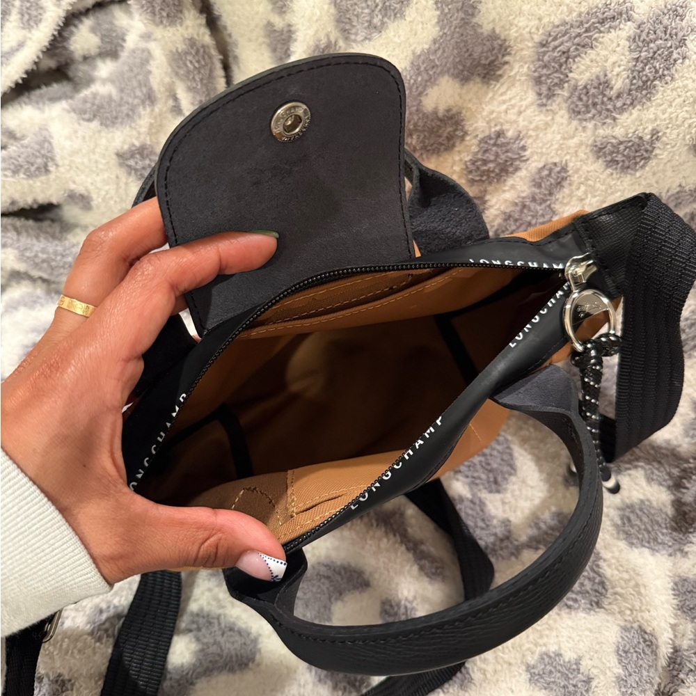 Longchamp Tan and Black Crossbody Bag - Picture 4 of 6